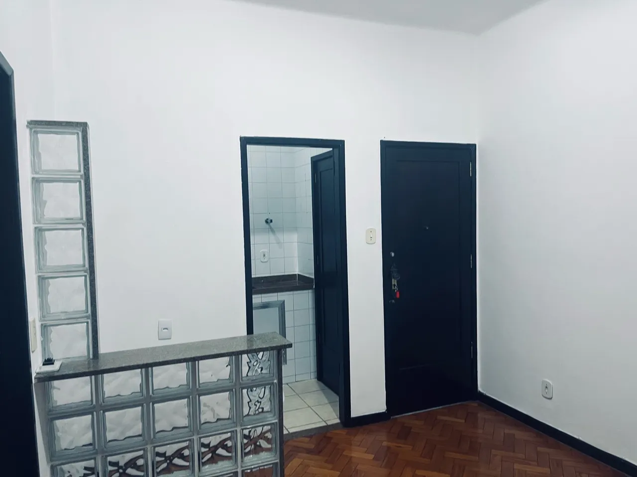 Apartment, 50 m², with wood or laminate floors — photo 10