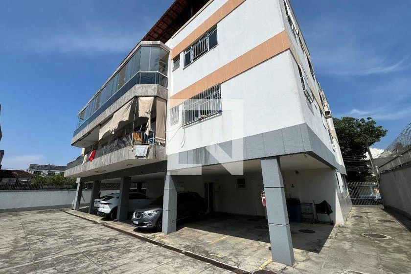 Furnished apartment, 131 m², with a glass-enclosed balcony — photo 44