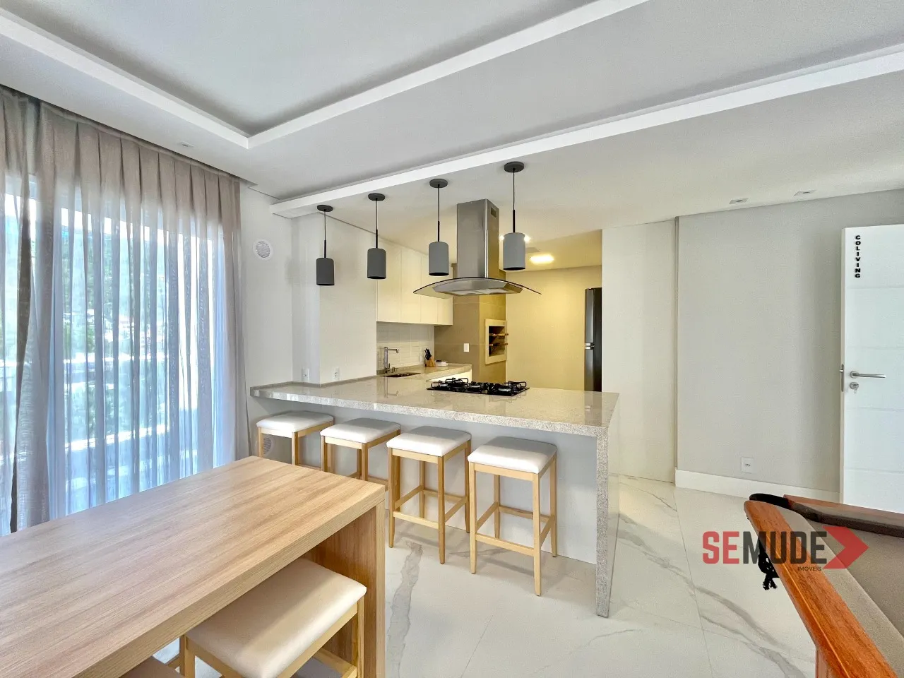 Furnished 1-bedroom apartment with a balcony grill — photo 12