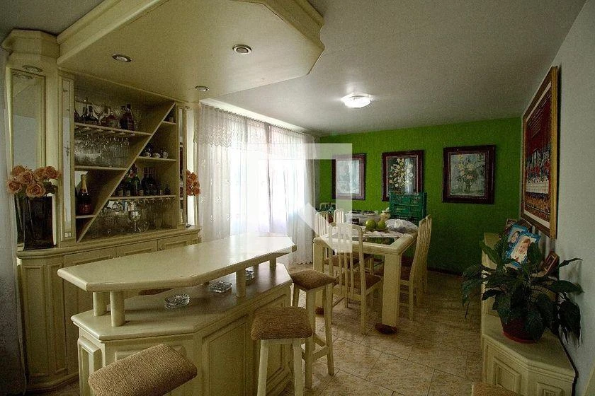 360 m² house with a washing machine and a home office — photo 12