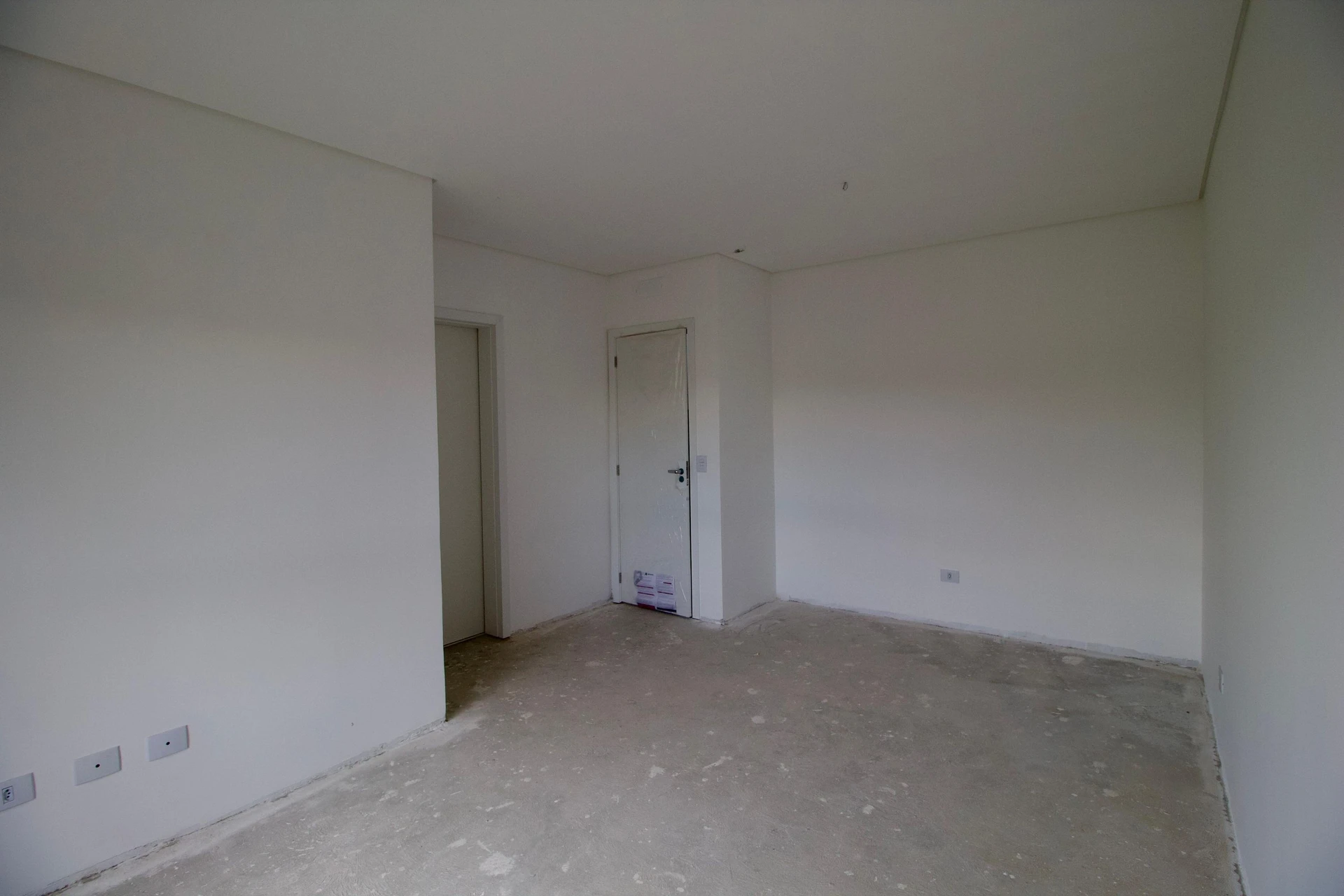 4-bedroom house with a garden — photo 24