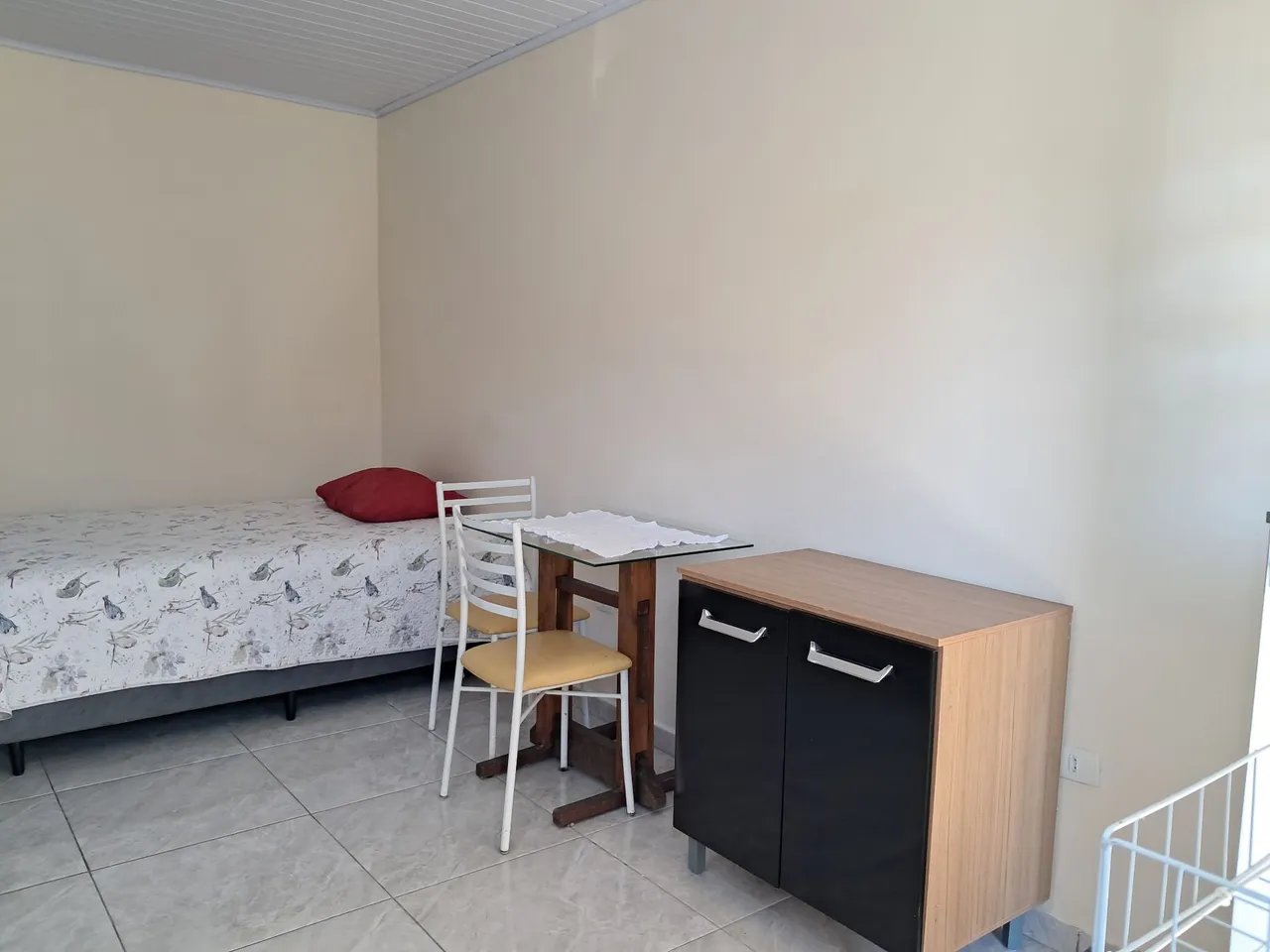 Furnished studio, 25 m², with a home office — photo 8