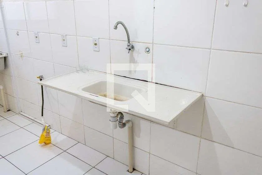 Apartamento de 2 quartos com cozinha separada e 50 m² — photo 16