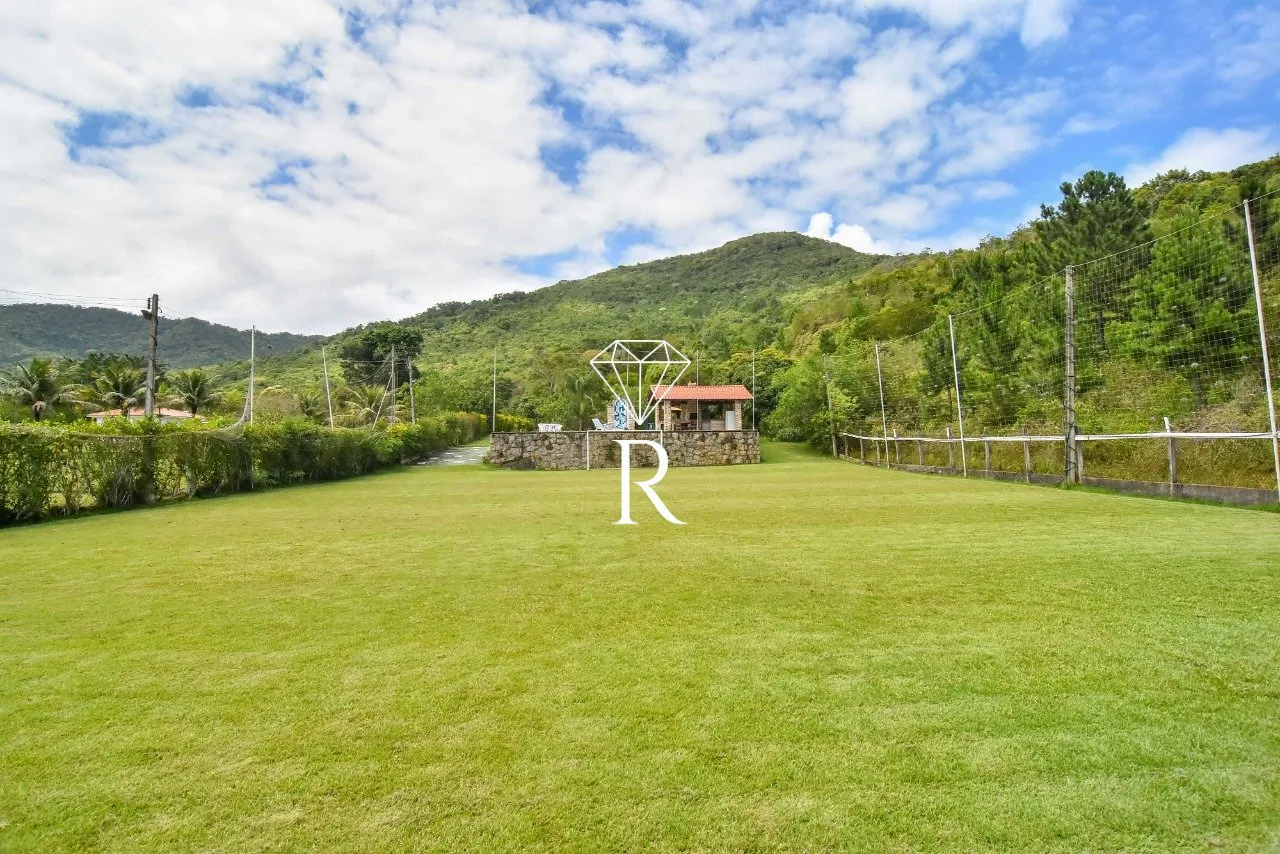 Casa tipo sítio con 4 dormitorios y 6 plazas de aparcamiento — photo 78