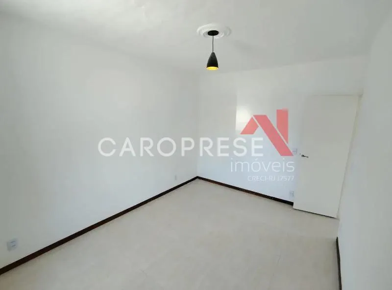 House with no parking, 2 bedrooms, 1 bathroom — photo 14