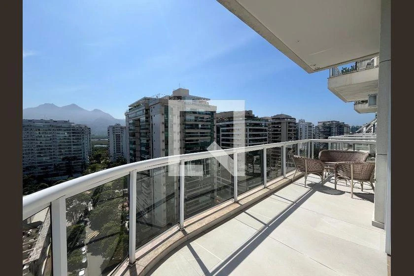 One-bedroom apartment with a mountain view — photo 21