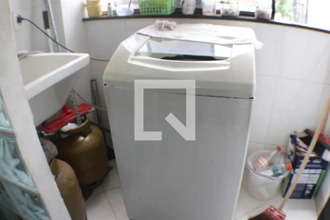 2-bedroom apartment with a washing machine — photo 23