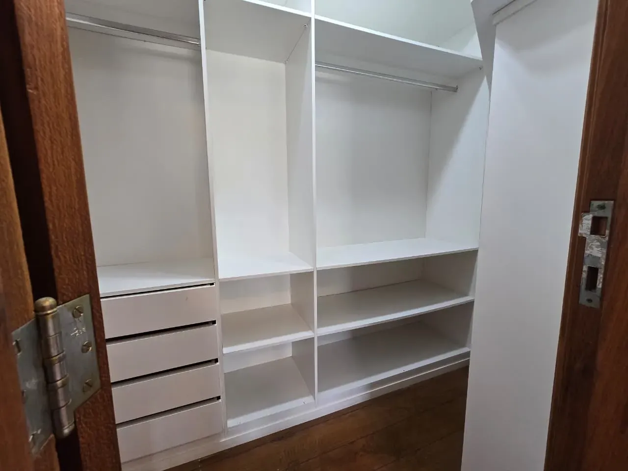 Будинок на 450 м² з 4 спальнями та кухнею з газом — photo 12