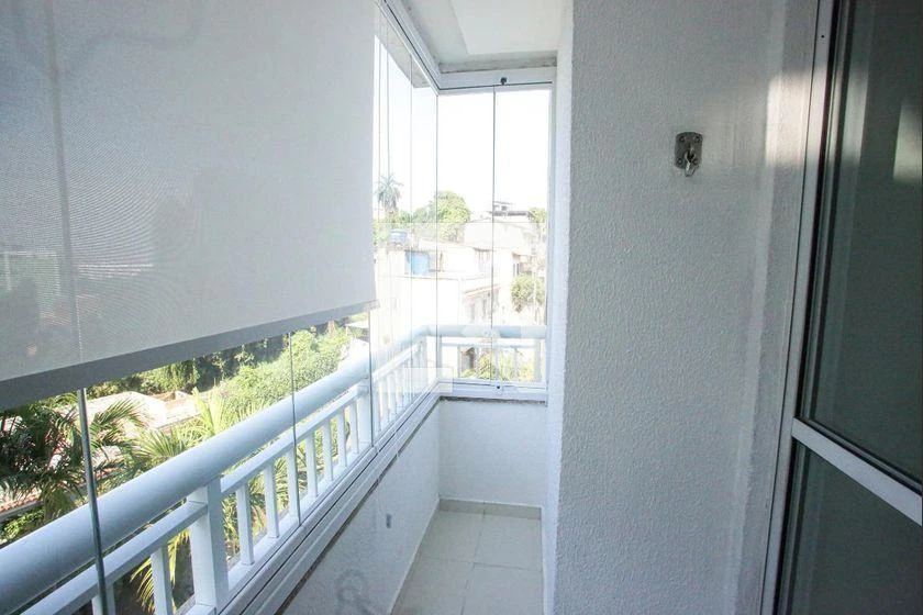 Balcony with a grill in a 3-bedroom apartment, 131 m² — photo 38