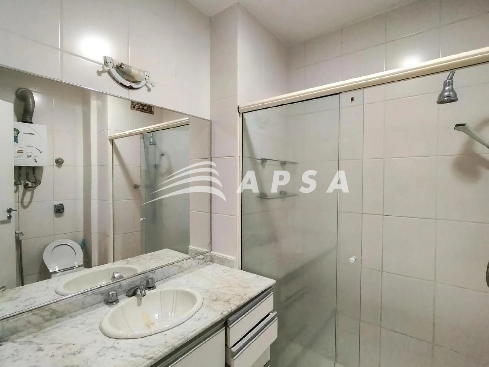 128 m² unfurnished apartment with 4 bedrooms and closed kitchen — photo 9