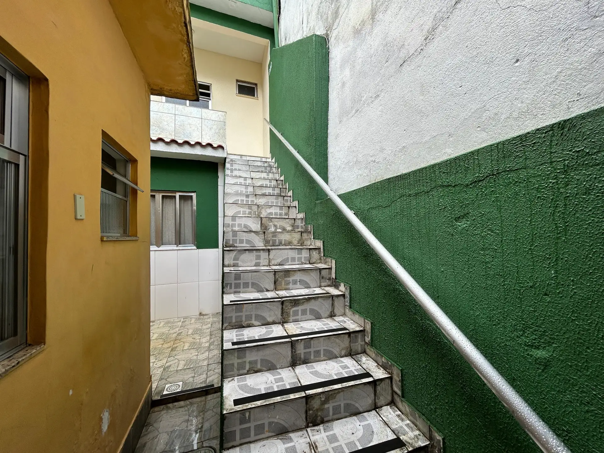 House, 40 m², with a grill on the balcony — photo 12