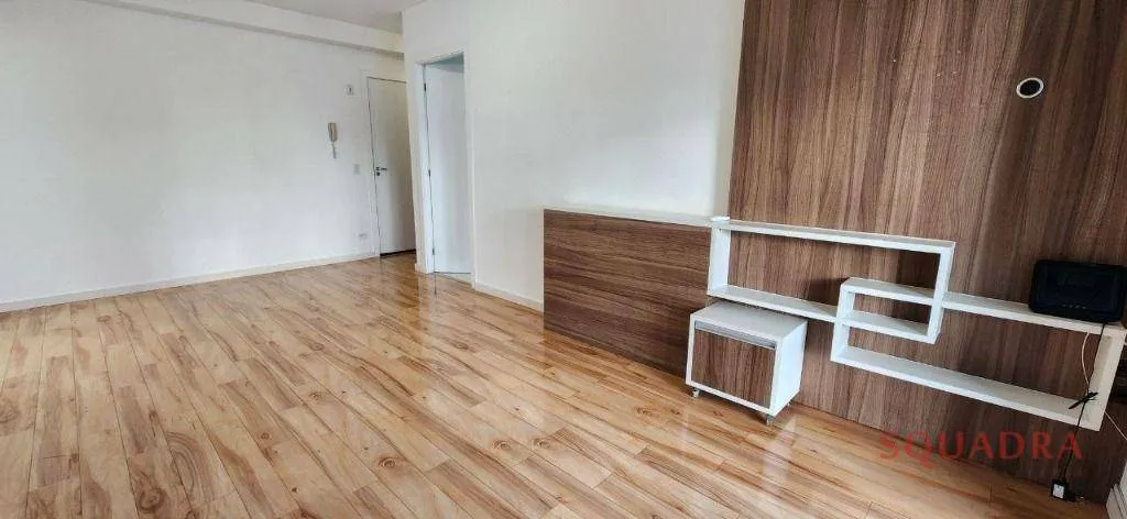 2-bedroom apartment with suite and glassed balcony — photo 6
