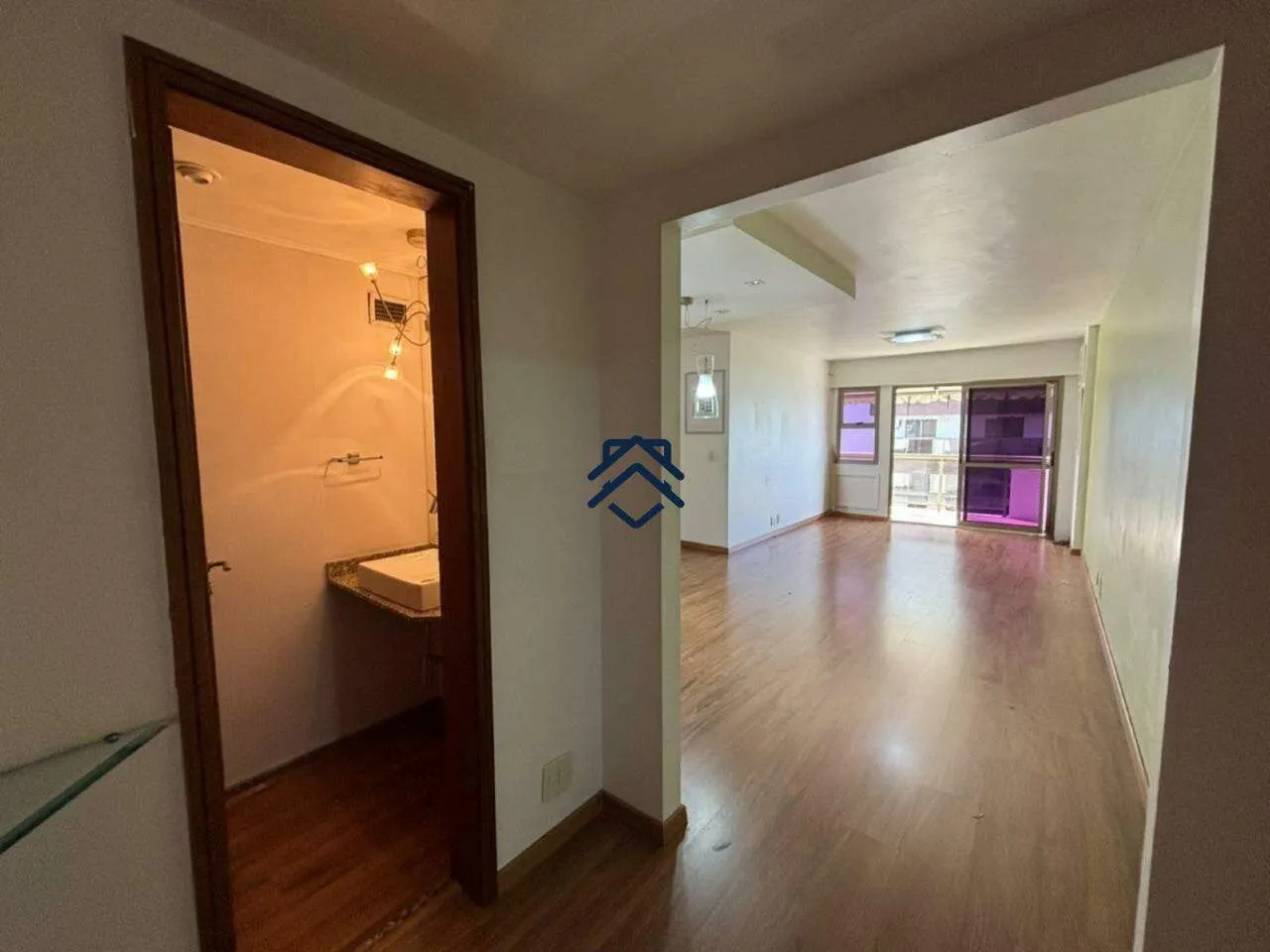 4-bedroom apartment with 2 enclosed balconies — photo 18