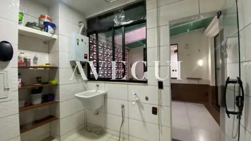 Unfurnished apartment with 4 bedrooms and 5 bathrooms — photo 11