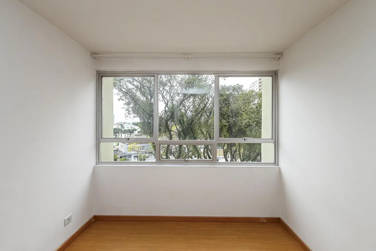 Apartamento com cozinha fechada, 3 quartos e 2 banheiros — photo 4