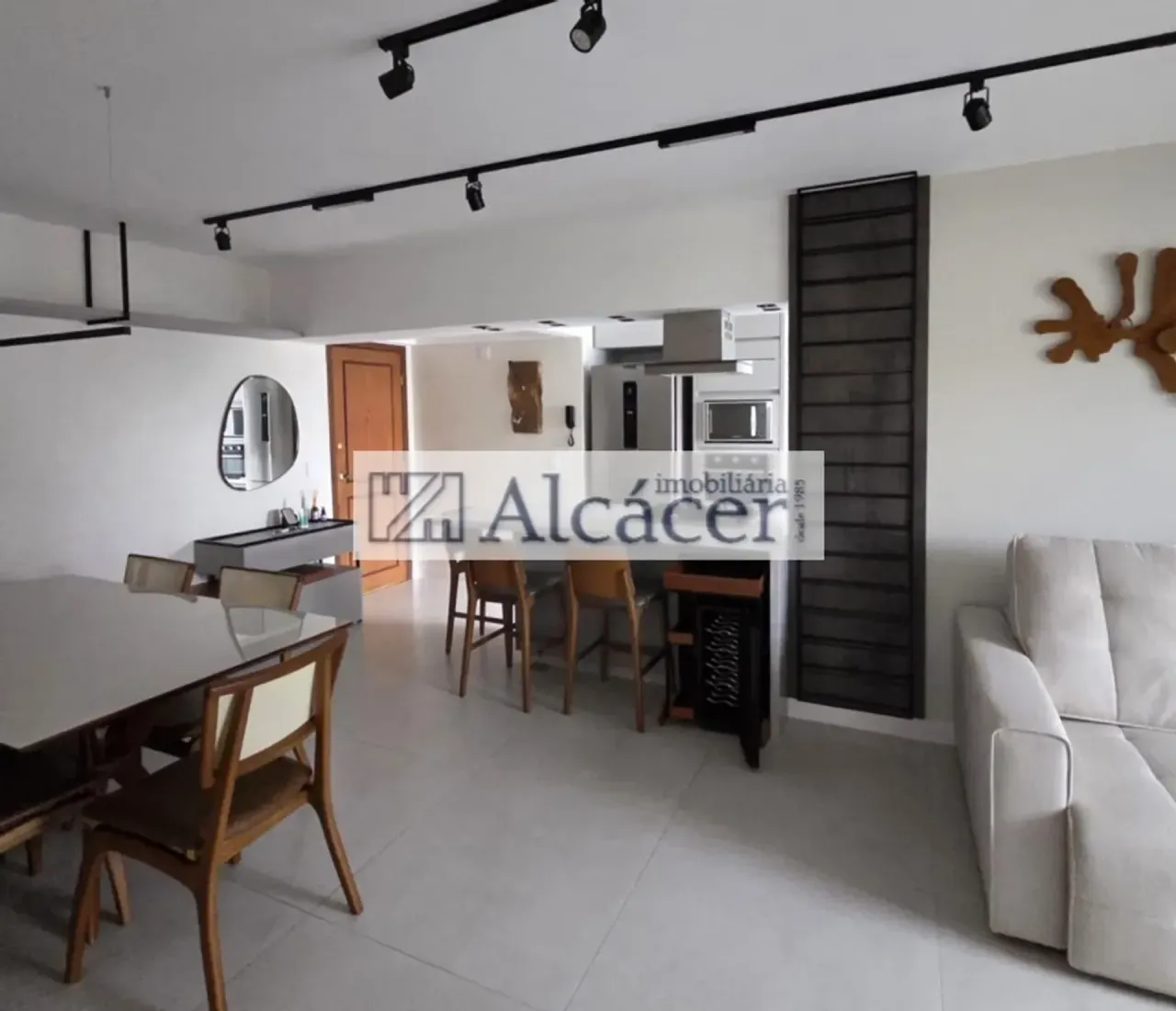 Furnished 116 m² apartment with 3 bedrooms and 2 baths — photo 4