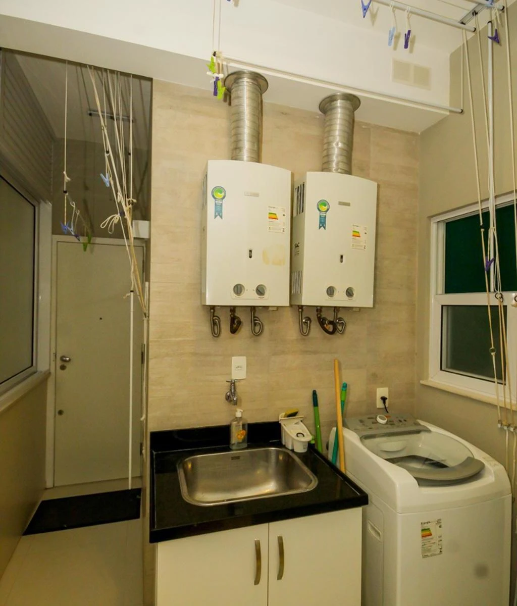Apartment with a closed kitchen and 3 bedrooms at 112 m² — photo 40