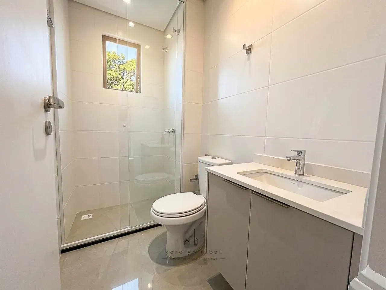 Departamento de 3 dormitorios con ventanales de piso a techo — photo 4