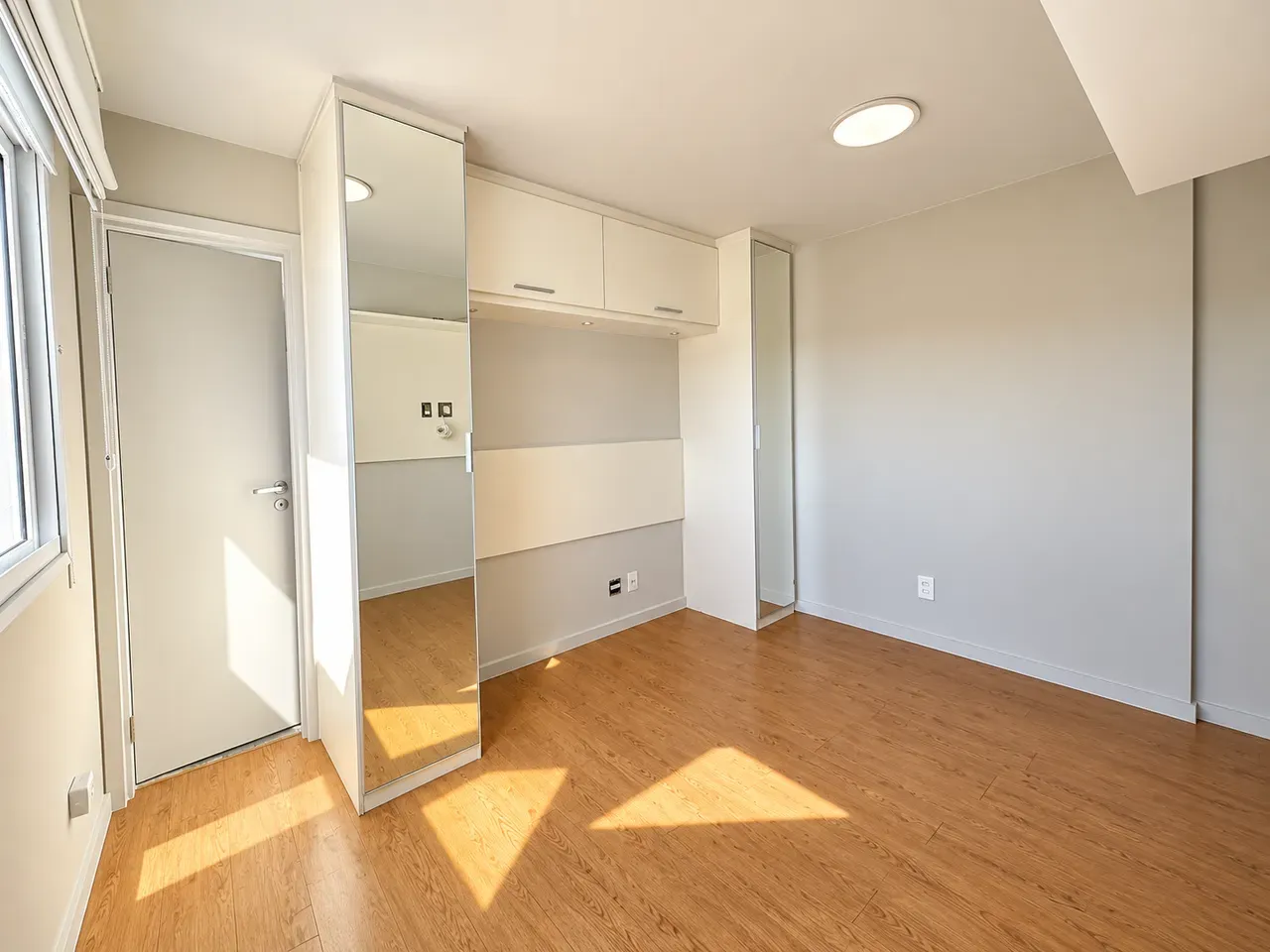 Furnished apartment, 150 m², with a grill on the balcony — photo 16