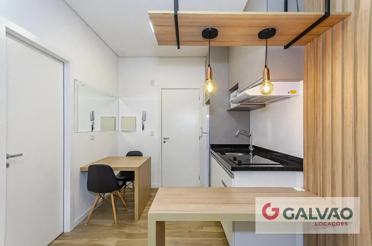 One-bedroom apartment with floor-to-ceiling windows — photo 8