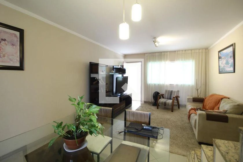 200 m² apartment with 3 en-suite bedrooms and balcony — photo 20