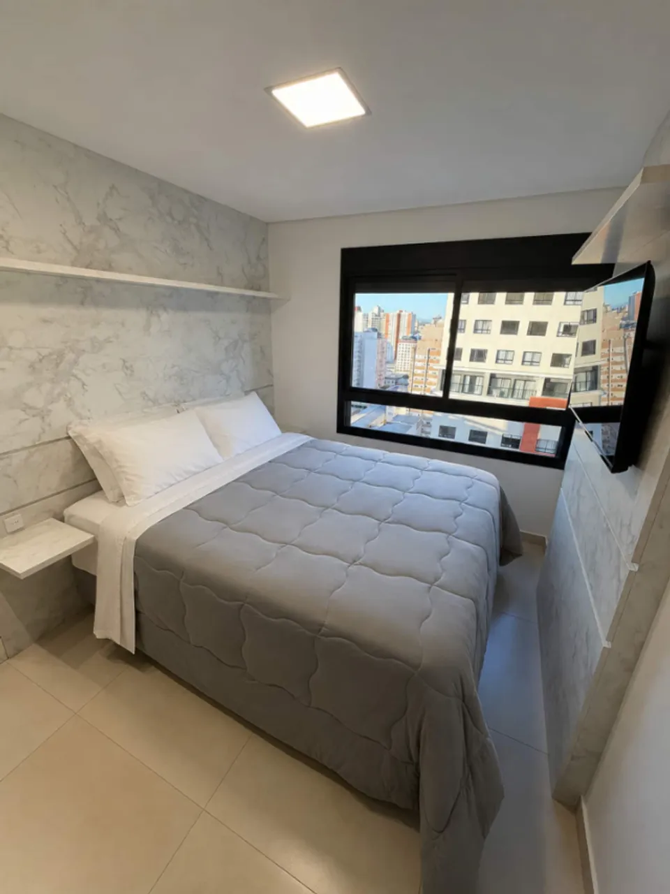 Furnished 1-bedroom apartment with a fixed parking spot — photo 5