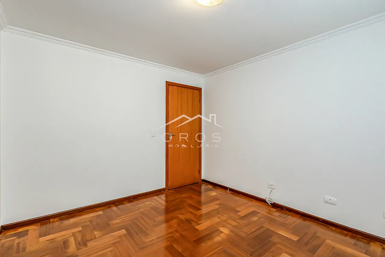 House, 200 m², with a washing machine — photo 20