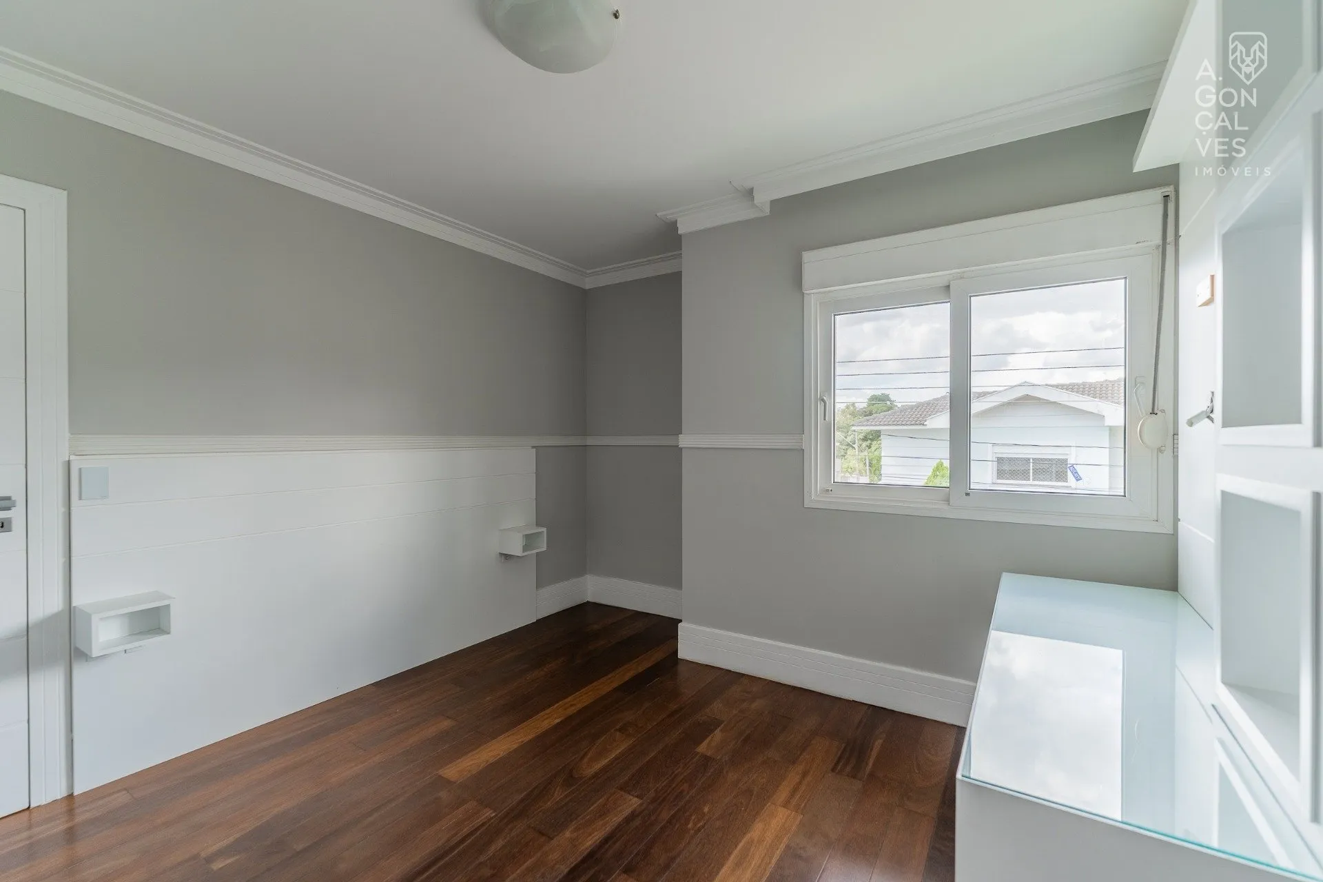 House with 4 bedrooms, open-plan kitchen and 4 parking — photo 32