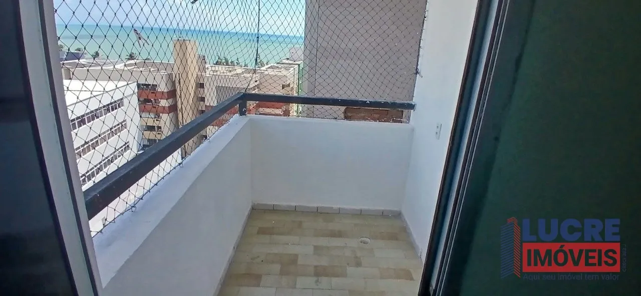 3-bedroom apartment with a water view in João Pessoa — photo 28