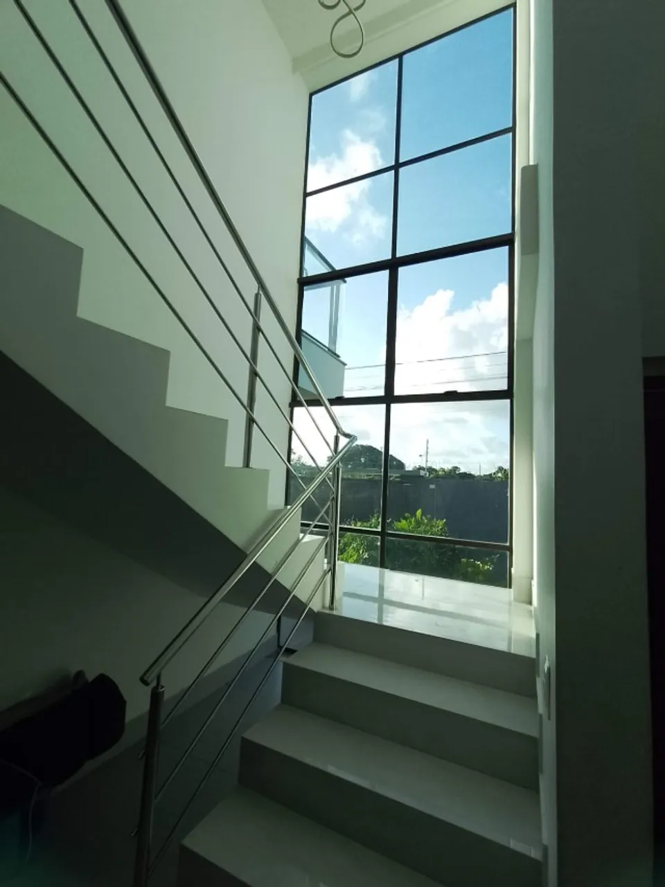 Будинок 280 м² з балконом із грилем та панорамними вікнами — photo 6
