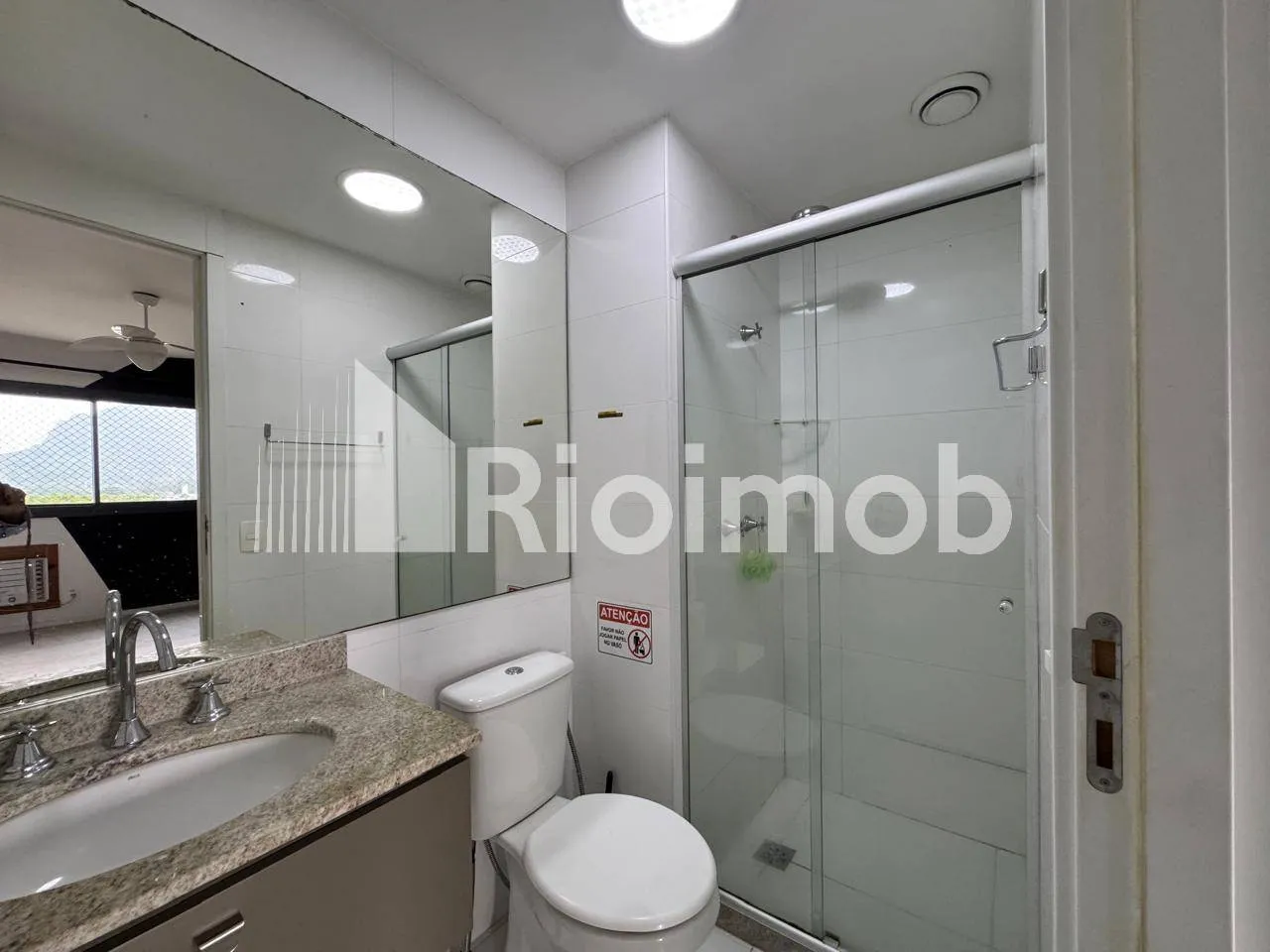 2-bedroom apartment with a mountain view — photo 20