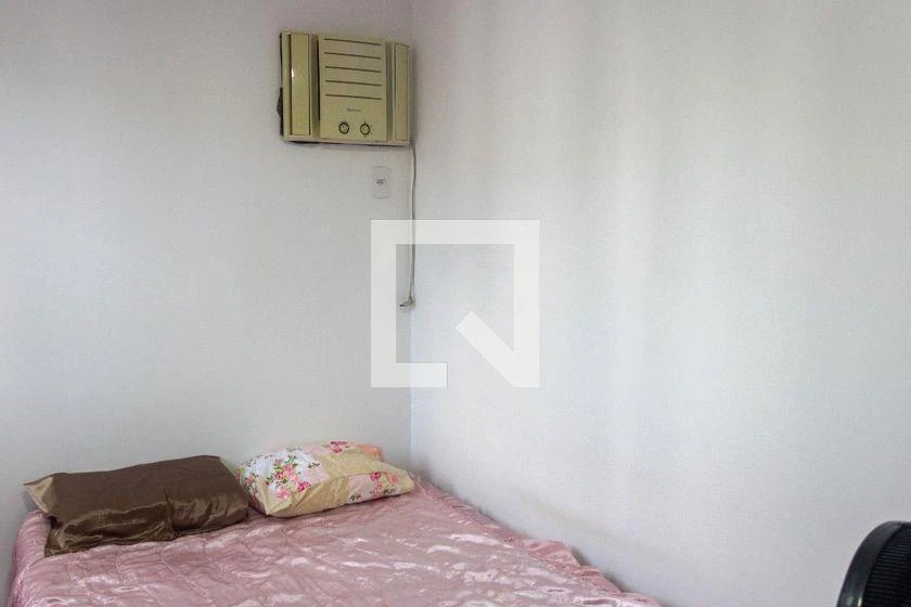 50 m² apartment with a home office and a washing machine — photo 3