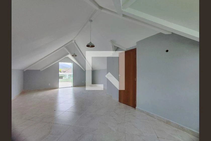 Rental apartment with 4 en-suite bedrooms and 350 m² — photo 35