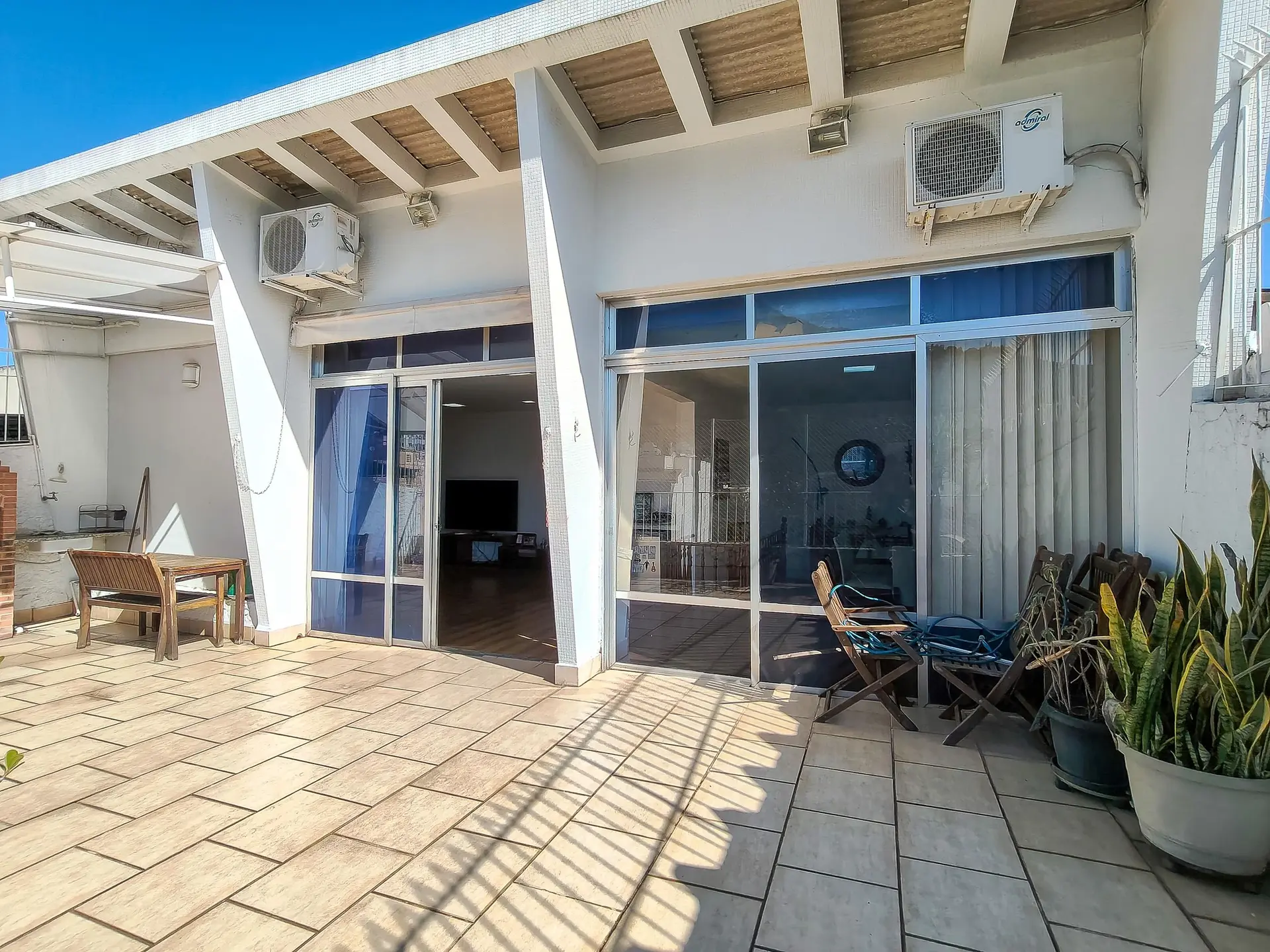 Rental apartment with 3 bedrooms and a private garden — photo 39