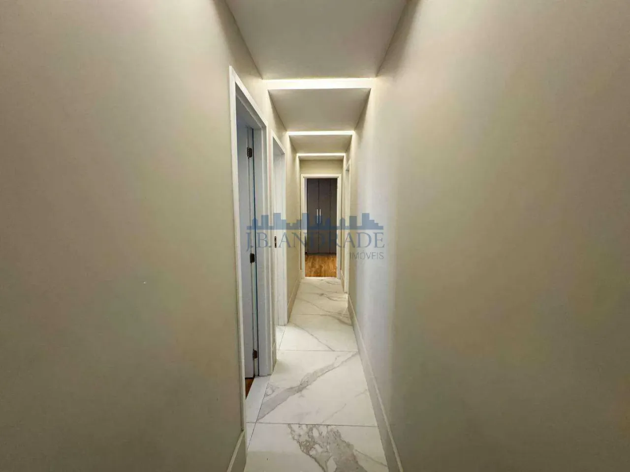 Apartment with 3 bedrooms and 2 suites, 4 bathrooms — photo 19