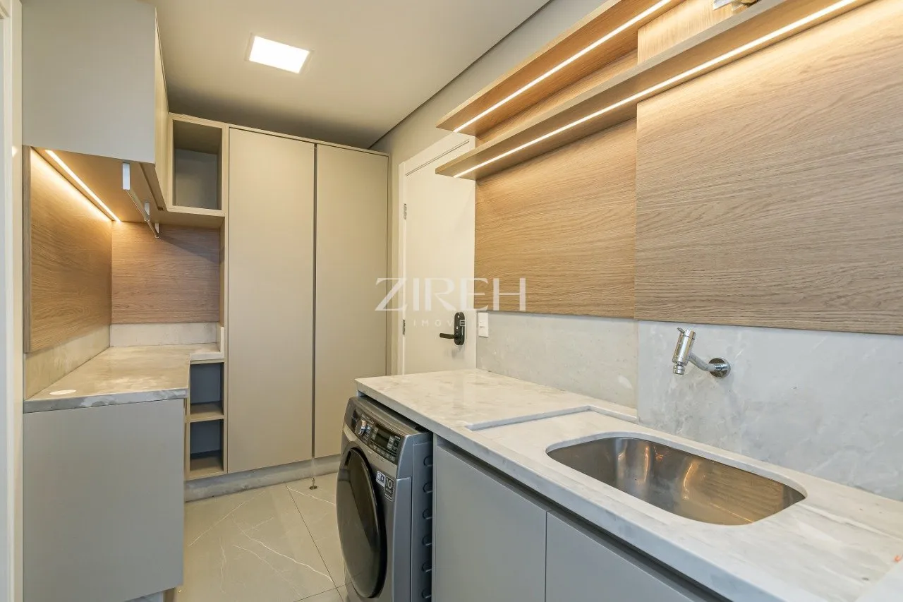186 m² apartment with 3 en-suite bedrooms and 3 parking — photo 30