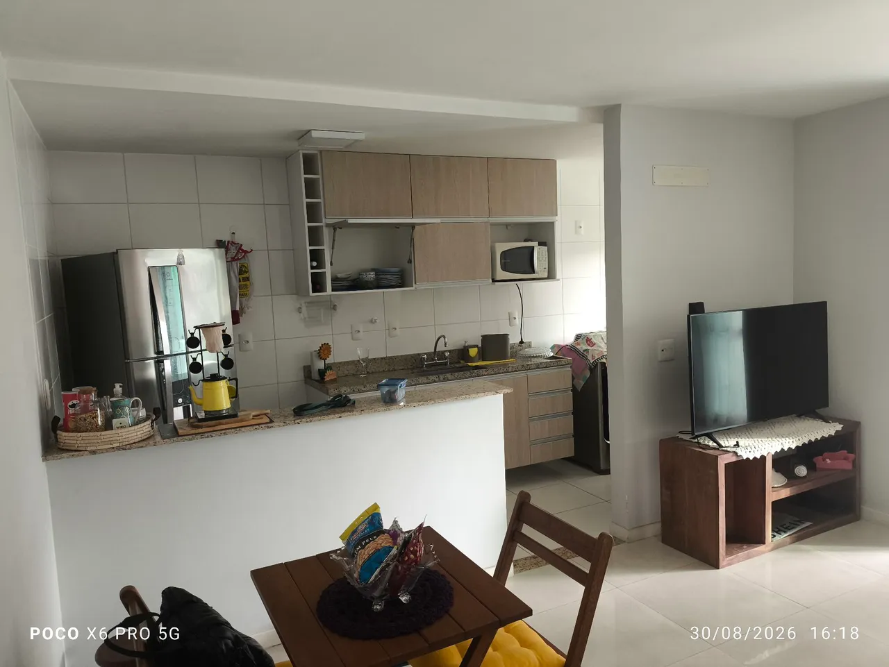 Furnished apartment with open-plan kitchen and 2 bedrooms — photo 10