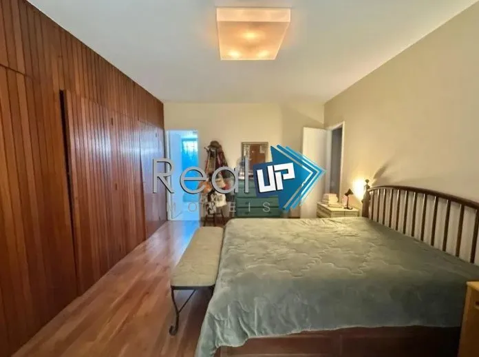 Apartamento com varanda de vidro e 4 quartos — photo 10