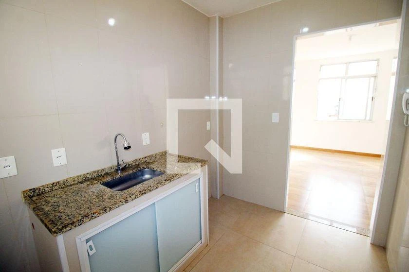 Apartment, 48 m², with wood or laminate floors — photo 12
