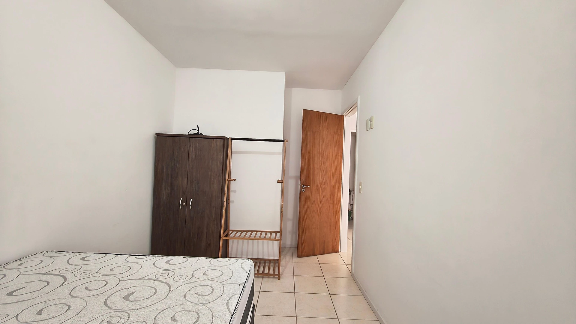 Меблированный дом: 3 спальни и 3 ванные, 1 парковка — photo 19