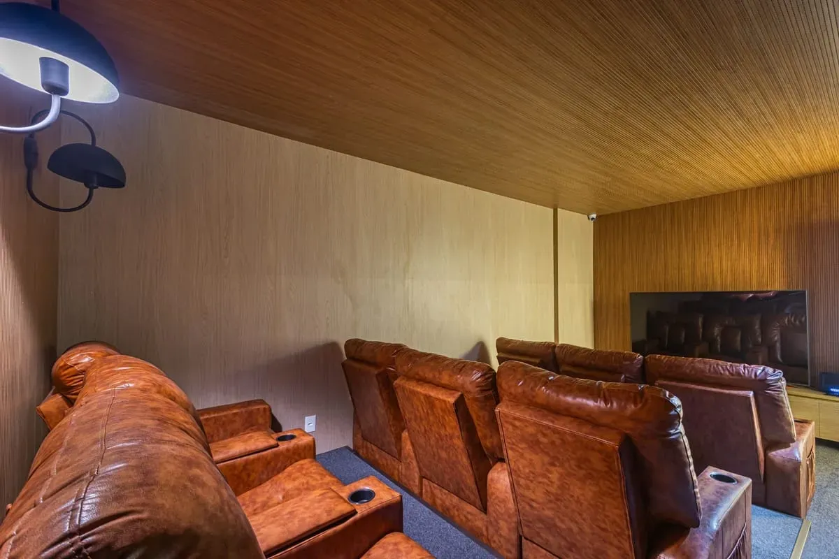Furnished apartment, 35 m², with a home office — photo 47