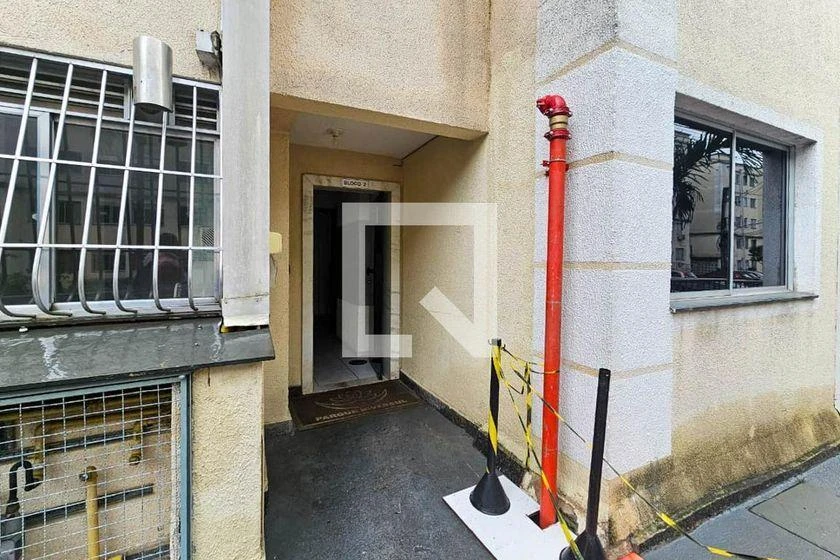 2-bedroom apartment with a washing machine — photo 13