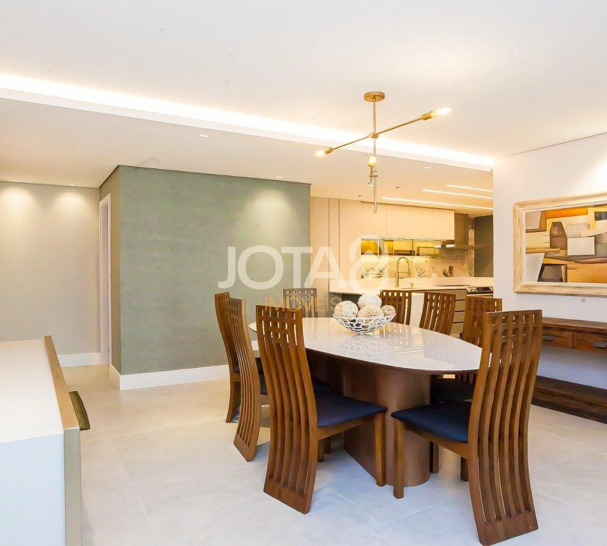 Furnished 3-bedroom apartment with 201 m² — photo 23