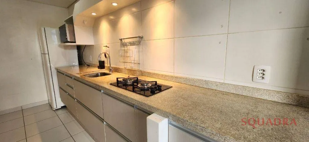 2-bedroom apartment with suite and glassed balcony — photo 14