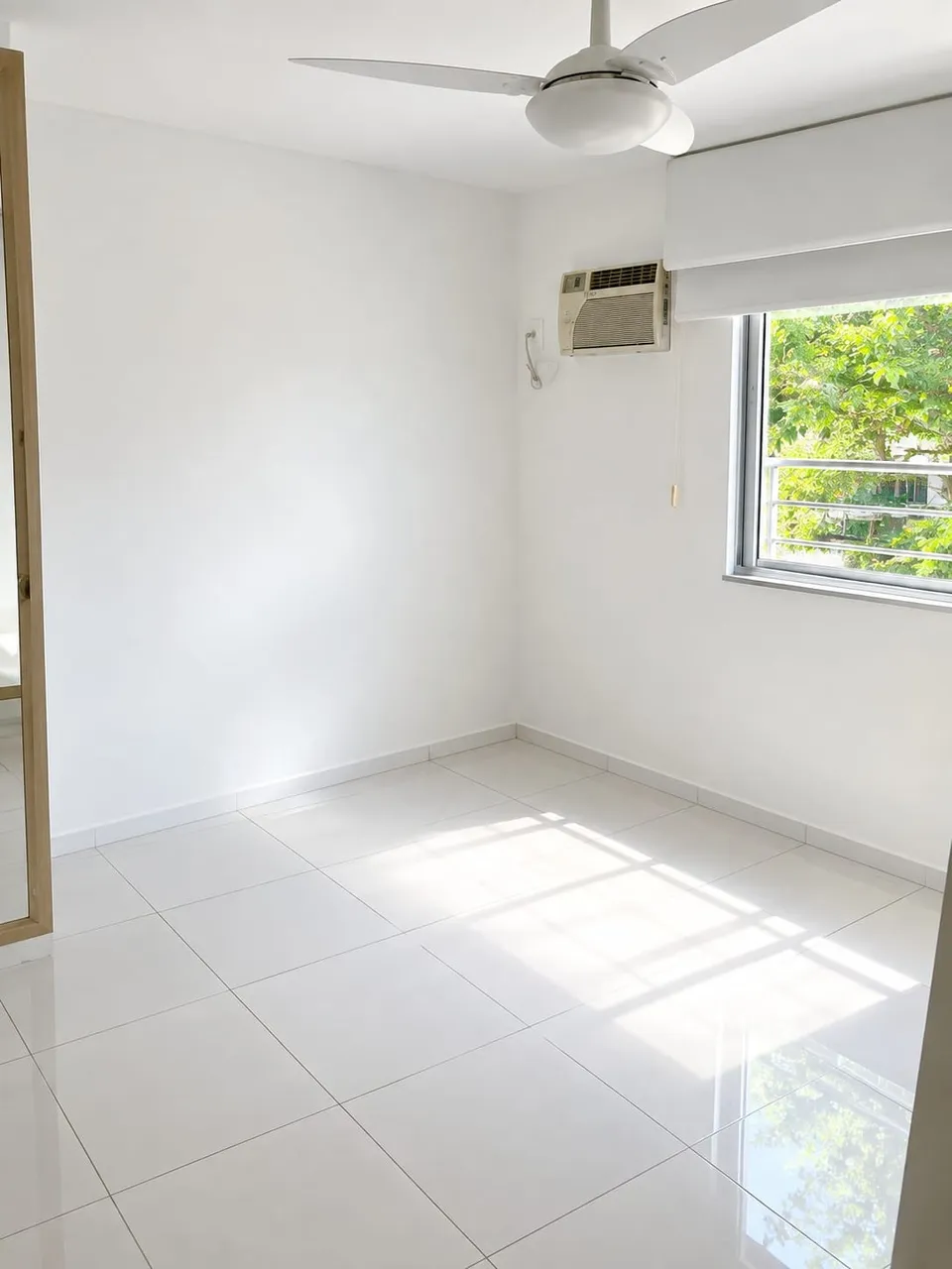 2-bedroom apartment in a building with a pool — photo 14