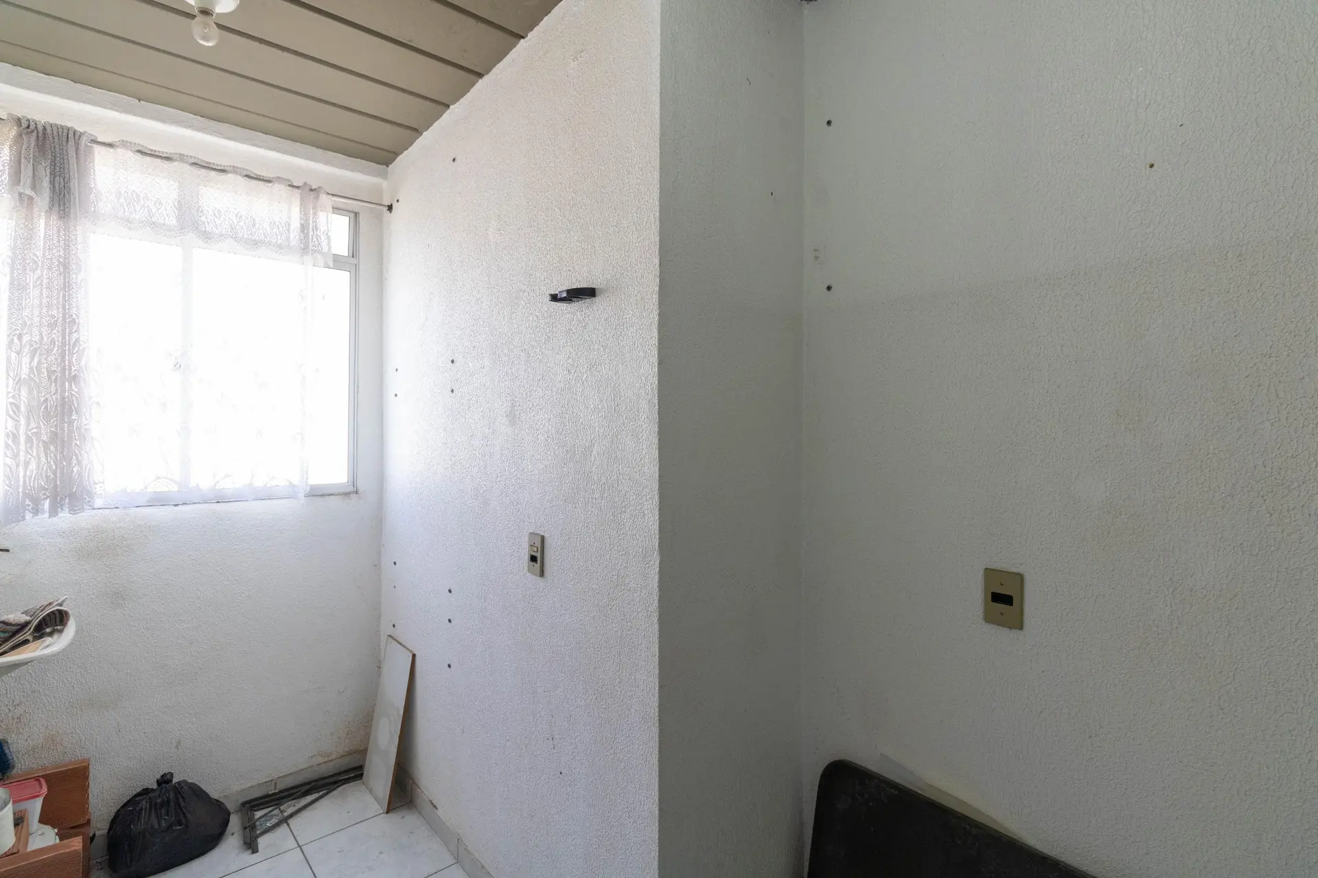 Apartment with a separate kitchen and stove — photo 18