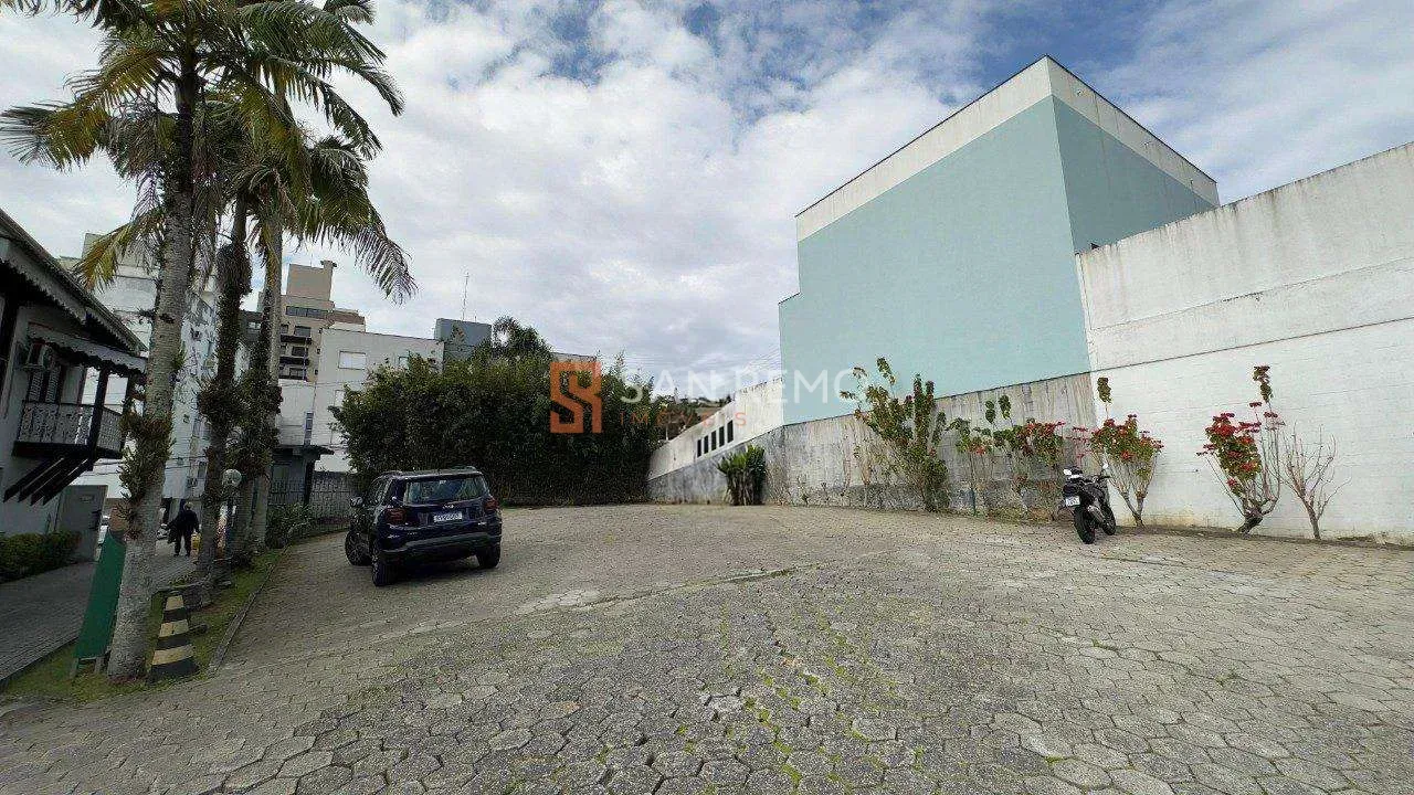 House with 7 bedrooms, all en-suite — photo 24