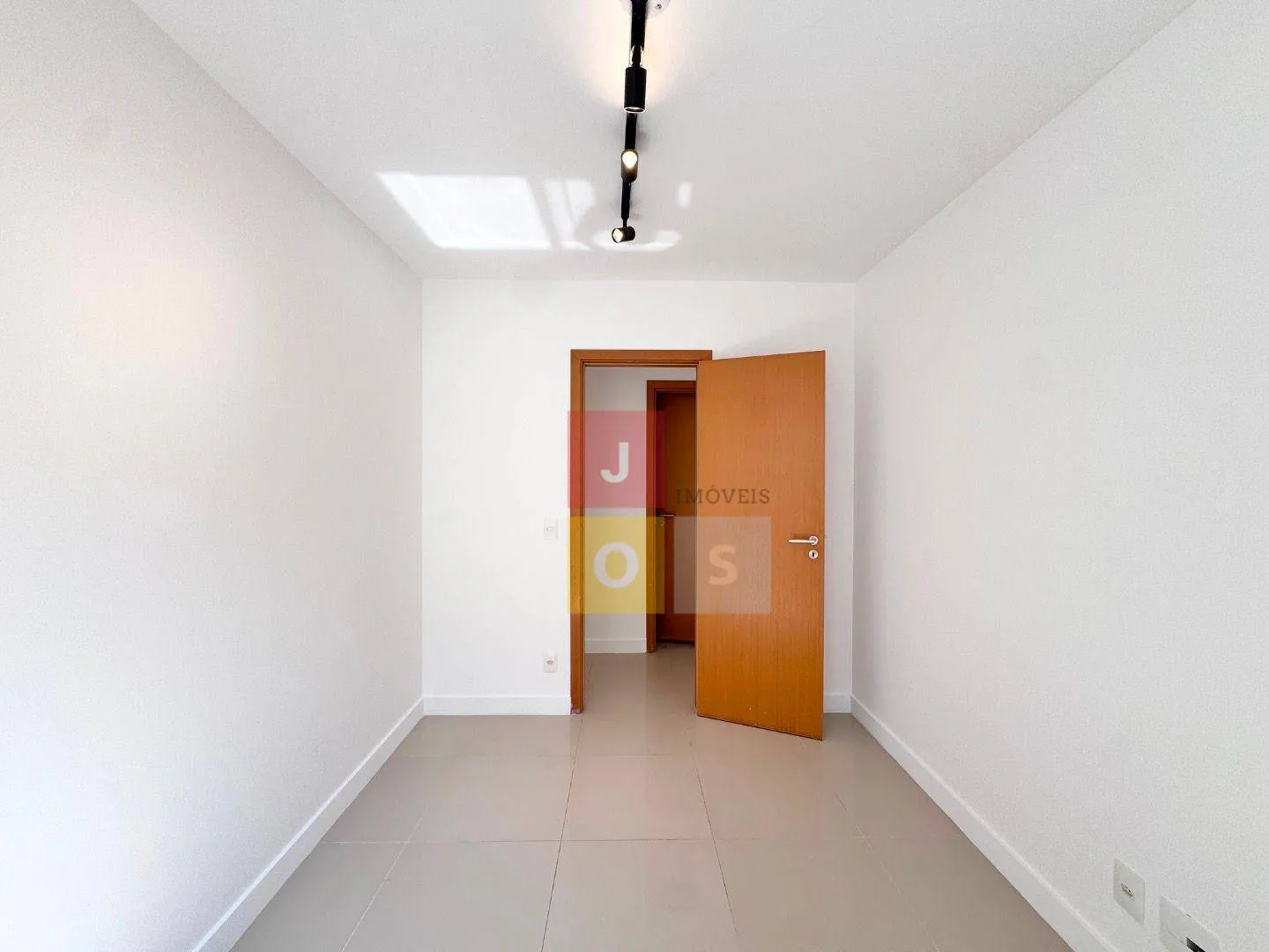 2-bedroom apartment with 2 bathrooms, 72 m² — photo 21