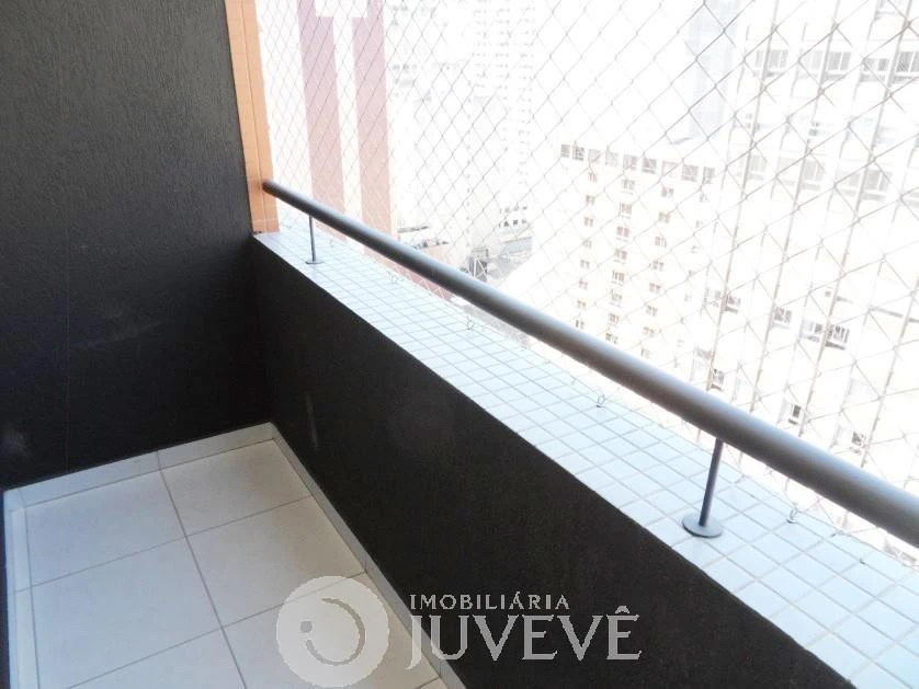 One-bedroom apartment in a building with a sauna — photo 14