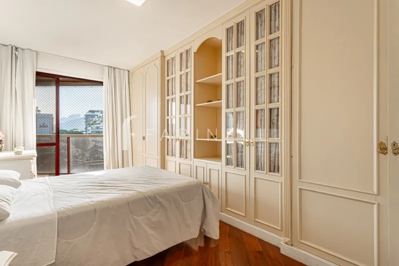 Furnished apartment with 3 bedrooms and 4 bathrooms — photo 7